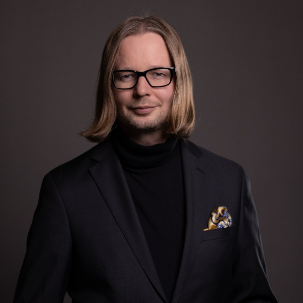 Klaus.Haller